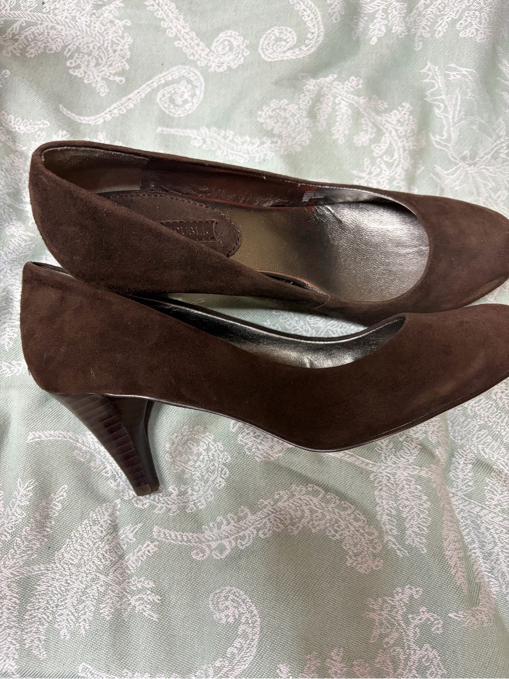 Banana Republic Dark Brown Suede Mid-Heel Pumps